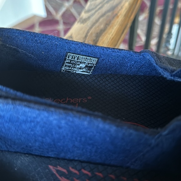 BOBS ladies arch fit slip on shoe navy excellent condition size 9 sketchers - Picture 14 of 14